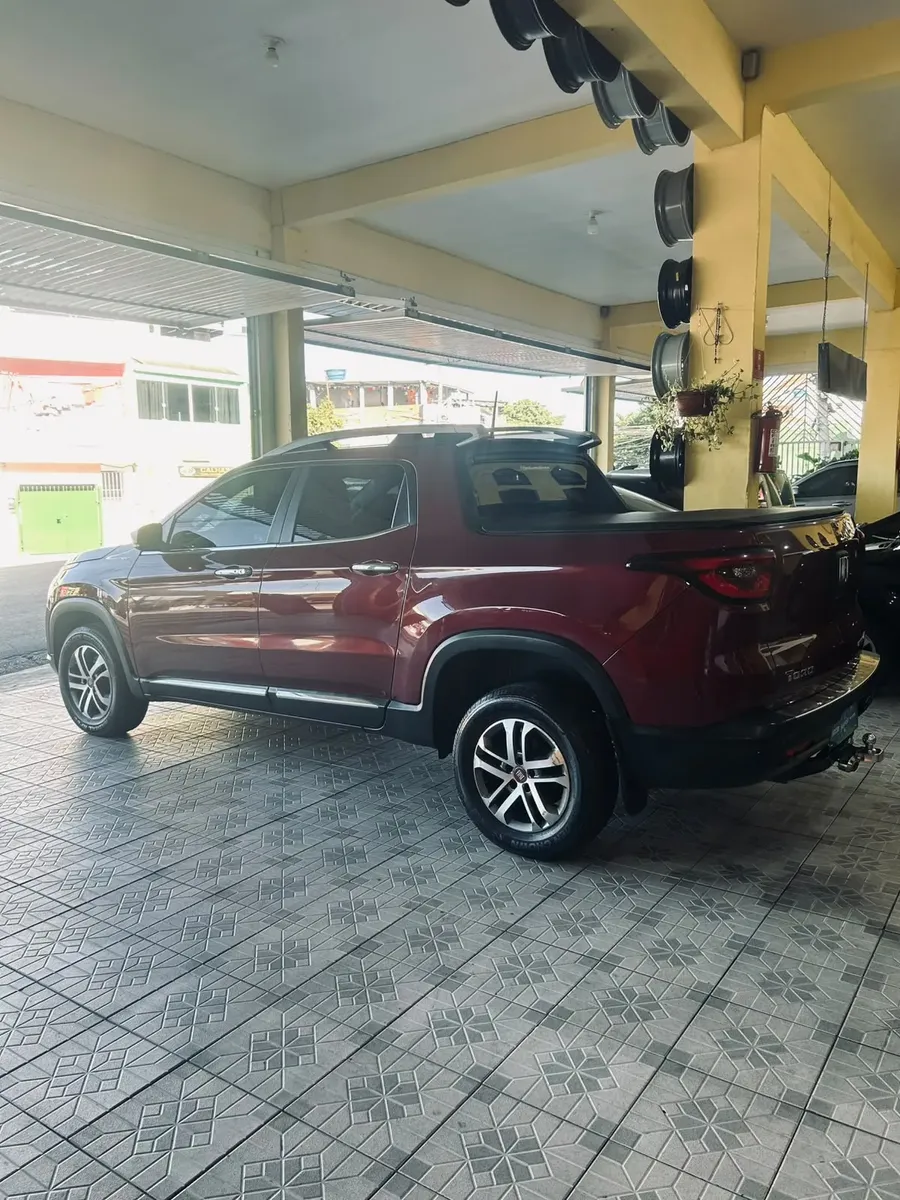 Fiat Toro 1.8 16v Freedom Flex 4x2 Aut. 4p