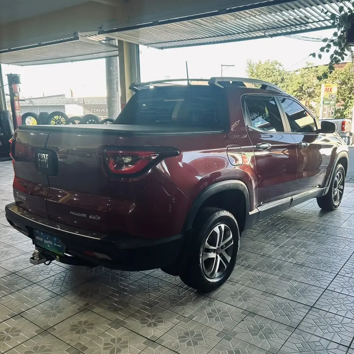 Fiat Toro 1.8 16v Freedom Flex 4x2 Aut. 4p