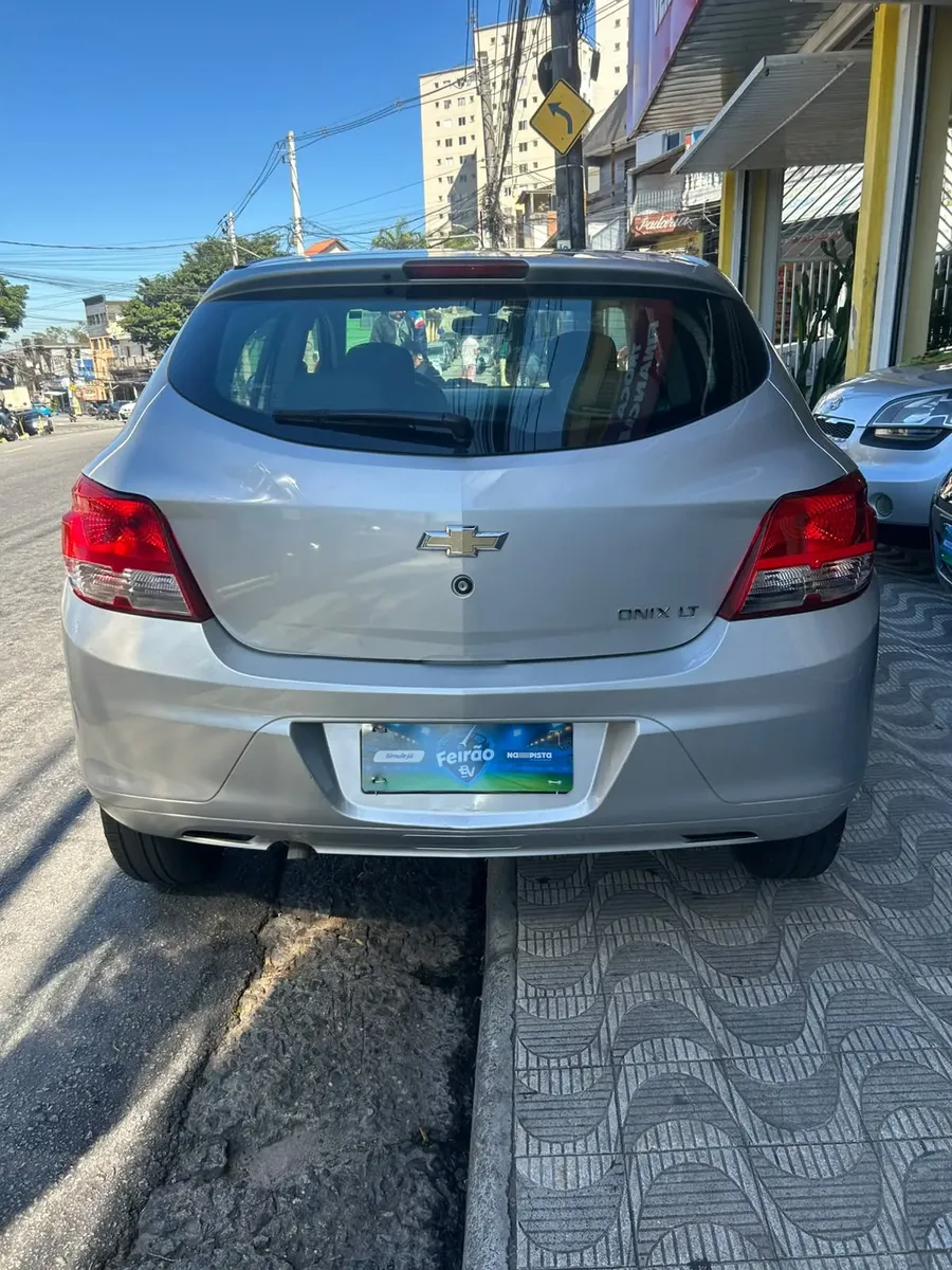 Chevrolet Onix 1.0 Lt 5p