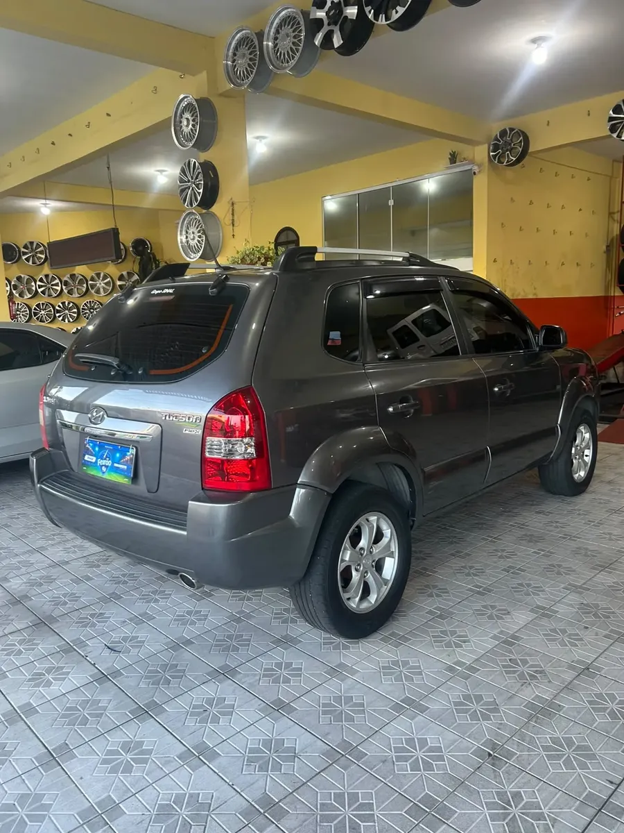 Hyundai Tucson 2.0 Gls 4x2 Flex Aut.