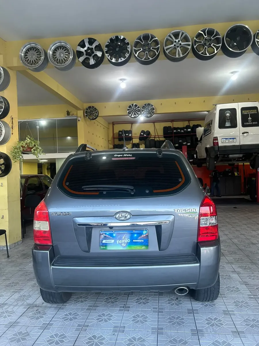 Hyundai Tucson 2.0 Gls 4x2 Flex Aut.